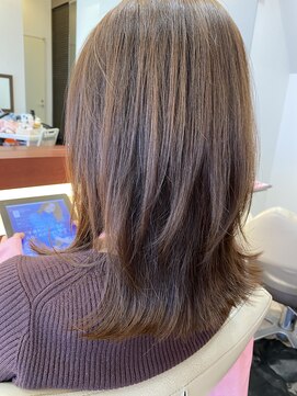 マーリャヘアー(mallia hair) くびれ外ハネセミロング