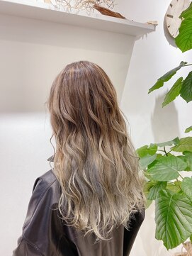 アース 大和店(HAIR&MAKE EARTH) 王道グラデーションカラー