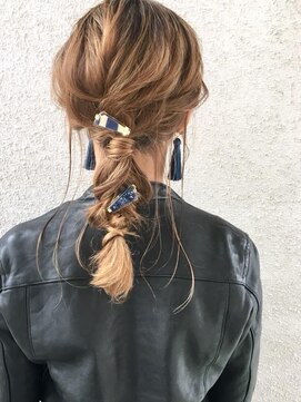 フォーク FOLK 【FOLK】似合わせカジュアルアレンジ☆おくれ毛くるりんぱ♪