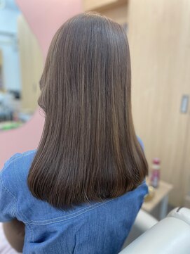 シーヤ(Cya) 髪質改善/ダメージレス/イルミナカラー/アッシュ/アメジスト