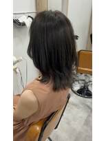 シアン 立川店(Shian)&nbsp;夏にぴったりミディアムレイヤー×オリーブカラー