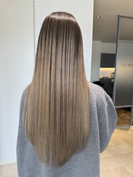 カラーズ(PRIVATE HAIR SALON COLOR'S) 【カラーリスト小栗】ハイトーン◎シルバーグレー