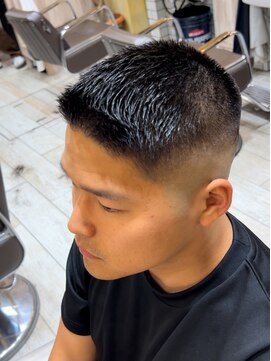 グルーマーズトウキョウ(GROOMER/S TOKYO) スキンフェードフェザーアップ