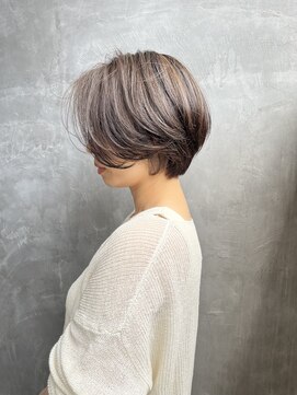 ナンバー 六本松(Number) 【白髪ぼかしハイライト/ショートボブ】