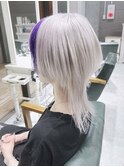 シルバーカラー　ポイントデザインカラーロングウルフハイライト