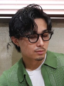 ノーエン(noen) 波巻きスパイラルパーマツイストパーマセンターパート刈り上げ