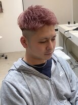 シェルハ(SHELHA)&nbsp;ナチュラルフェード/短髪/ピンクカラー/ハイトーンカラー