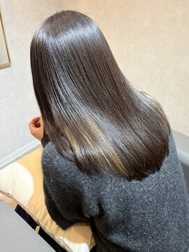 コンフィー(comfy) 【mimura】メテオストレート　縮毛矯正　艶髪　草加　谷塚