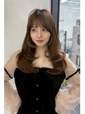 韓国風サイドバング艶感くびれ外ハネミディアムヘア