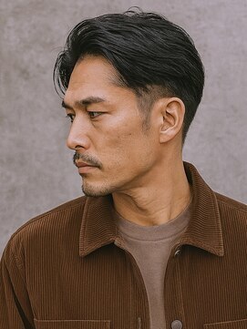 ルシード スタイル リコット(Lucido Style Ricotto) ウェット感大人ショートかき上げ前髪刈り上げショートグレイヘア