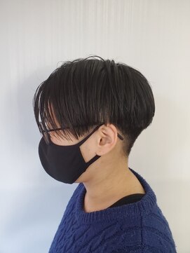 レベル 葛西店(LEVEL) センターパート 刈り上げ メンズカット/葛西メンズ/葛西スパ