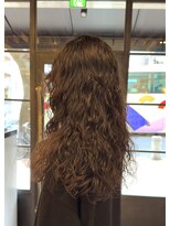 フロー(Flow)&nbsp;ロングスパイラルパーマ/ハードパーマ【岩本大樹】