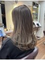 アルボーテルジェ(Art BeAute' ROUGET)&nbsp;お肌に馴染む上品なハイライトで、自然な立体感とツヤとプラス＊