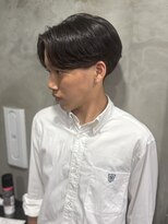 クロム(CHROM)&nbsp;センターパート×ニュアンスパーマ