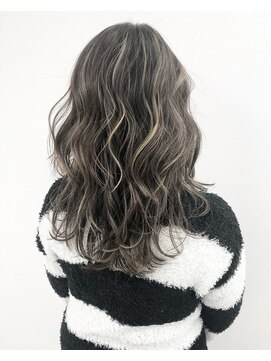 アオアクア バイ グルグル 小岩店(ao akua by GULGUL) グレーベージュ コントラスト　グレージュ×ミルクティー 小岩