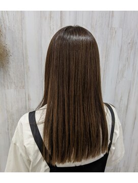 ムーナ(Muwna) ストレートスタイル