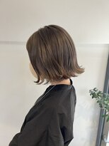 トレス(TRESS)&nbsp;オリーブグレージュ　外ハネボブ　透明感カラー