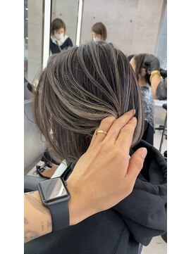 イキ 表参道(iki omotesando) モード/無造作ウェーブ/大人ガーリー[表参道駅]