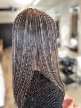ヘアメイク アージュ 天神西通り店(HAIR MAKE age) 10代20代うる艶ロングヘア×透明感ハイライトカラー