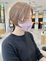 アテナ 六本松店(ATENA) 前髪長めショート ハンサムショート アッシュベージュ