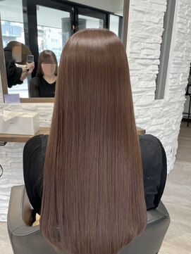 リリ(RiRi) ツヤ髪ロング