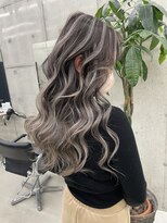 リノート バイ エゴル 名古屋(LINOET by ENGOL)&nbsp;【LINOET名古屋】手島カミラ　ハイライトグラデーション