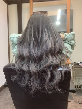 ガルボ ヘアー(garbo hair) プルエクステ 10代20代 バレイヤージュ シルバー 外国人風カラー