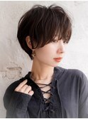 大人可愛い20代30代40代黒髪前下がりひし形小顔ボブ丸みショート