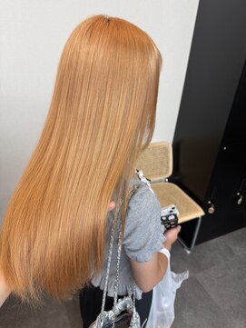 ペールオレンジ