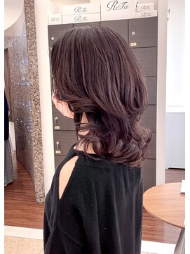 フェミニンレイヤーセミロング