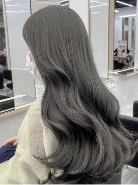 ネハス(nehus.) ハッシュカット/レイヤーカット/ブリーチカラー/ダブルカラー