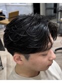 桑名ニュアンスパーマカルマパーマセンターパートガイルヘア緩め