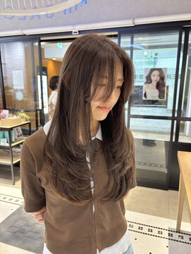 ザザ シンジュク(ZA/ZA shinjuku) 低めレイヤーで上品さを演出