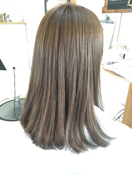 ヘアーリゼル(Hair Rizel) アッシュベージュ