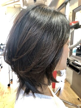 アトリエ クロエ 【アトリエクロエ 芦屋】 艶髪 上品 外ハネ セミディ