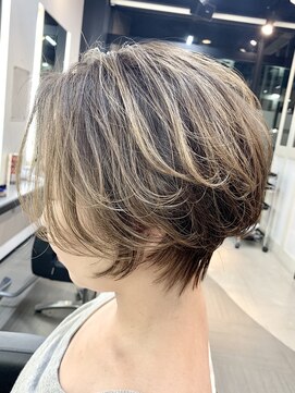 ブレス ヘアデザイン(BLESS hair design) ハイライトショート【静岡、大人可愛い、大人ショートカット】