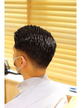 ヘアーモードキクチ 日本橋三越前店 日本橋ビジネスフェード