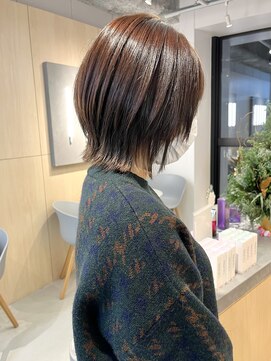 シダ(sida SAIIN) 【高城】20代30代シアーカラーショートヘア顔まわりウルフ