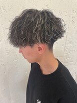 フィフスワン(fifth one) 波巻きパーマメンズパーマメンズヘアツーブロックツイストパーマ