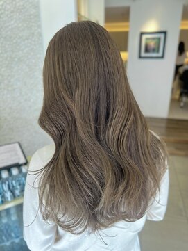 ビーチ(BEACH) ミントベージュ透け感ブリーチなしカラーレイヤーカット