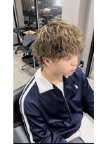 オーラ(AuRa)&nbsp;波巻きパーマ　マッシュウルフ