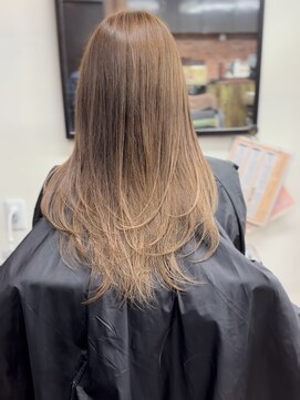 ヘアーサロン カラー 色彩店(COLOR) ベージュカラー+レイヤーカット