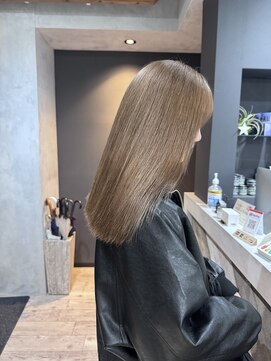 エイト 金沢店(EIGHT kanazawa) ミルクティーベージュ