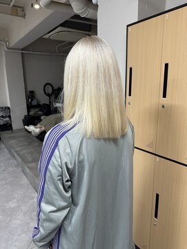 トクテ 高円寺(tokute) くびレイヤーエモージュ前髪ピンクベージュワンカール【高円寺】