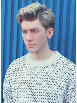 ジジバイワースホワイル(jiji by WORTH WHILE) ラッキーブルースミス 風ヘアスタイル