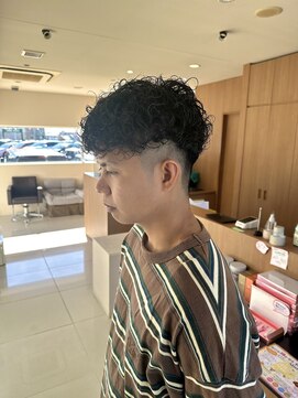 ゴットフロー(GOTTO FLOW) プードルパーマ/外国人パーマ/波巻きプードル