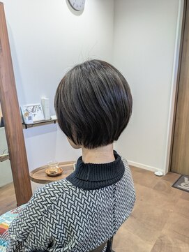 ショートボブ