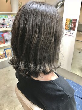 ヘアアンドメイクフリッシュ(HAIR&MAKE FRISCH) 地毛風ブルージュ×外ハネボブ