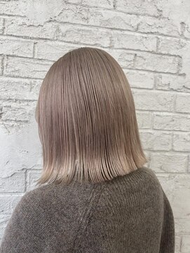 プライズ 池袋店(prize) ホワイトベージュ切りっぱなしボブホワイトカラー2173