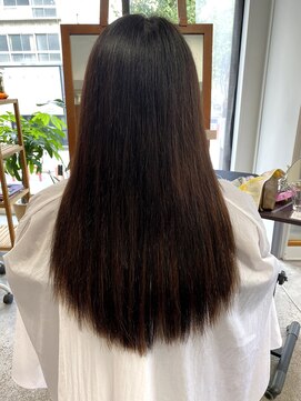 フツーロ 栄(FUTURO) #ブラウン#艶髪 #ダークカラー